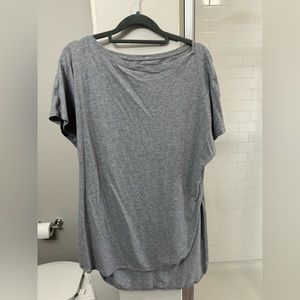 lululemon Women’s Size 6 Short Sleeve Tunic Top